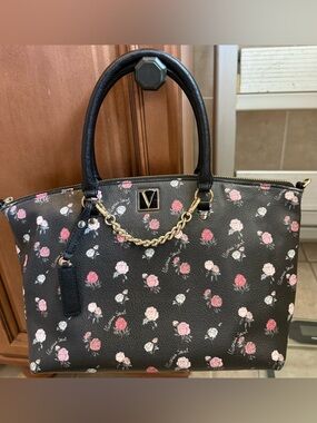 Victoria's Secret Preloved handbag